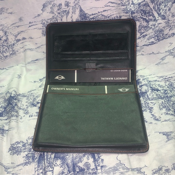2003 MINI Cooper (s)Owners Manual/ Operators Guides Books With Leather Pouch - Picture 3 of 5